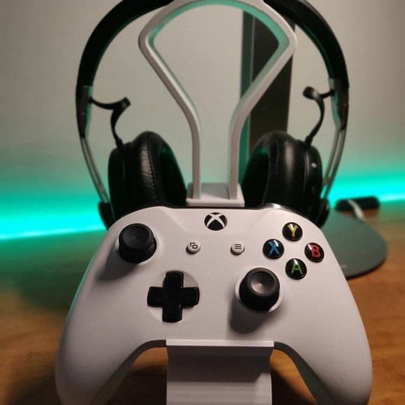 Microsoft Xbox One Controller Headset Combo Stand Wireless Display Headphones - Picture 8 of 9
